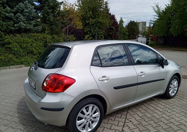 Toyota Auris cena 23900 przebieg: 153000, rok produkcji 2008 z Ryn małe 191